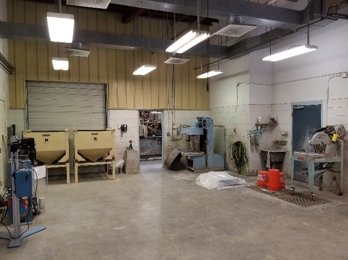Photo of the concrete lab